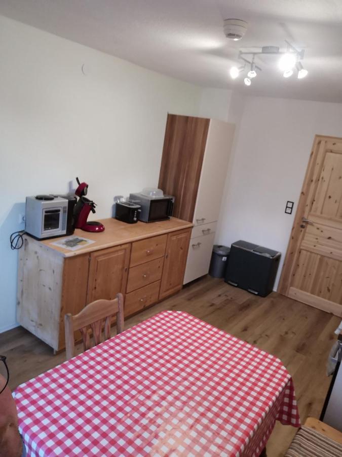 Apartment Auszeit Mit Kueche Viel Ruhe Und Natur Untrasried Eksteriør bilde